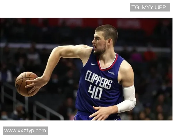 快船与鹈鹕激战8月2日精彩中文解说回顾与分析